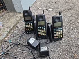 Avaya/ Lucent 9031dcp Lot Of 3 Transtalk Phones And 40b Battery Charger Untested Parts