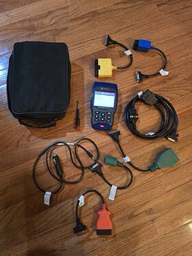 1300lat Bosch Obd 1 And 2 Automotive Scanner 1300 With Soft Case Adapters