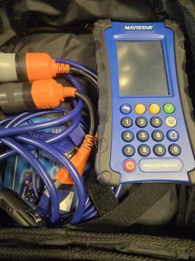 182009 Navistar Pocketmaxx Fleet Scan Diagnostics Kit With Accessories Exp. 2050