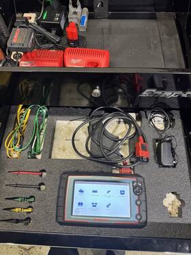 Krsc33apc Snap-on Triton D8 And Black Roll Cart