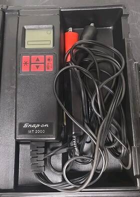 Mt2000 Snap-on Maxitune Timing Light And Cylinder Shorting Meter