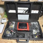 Snap-on Modis EEMS300 Auto Diagnostic Scanner In Case W/ Lot Of Accessories. Fixed Price $549.99.